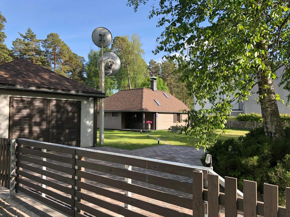 Clockhouse Cottage Saulkrasti Exteriör bild